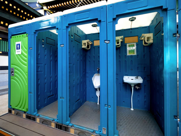 Best Portable toilet rental cost  in Edinburg, TX